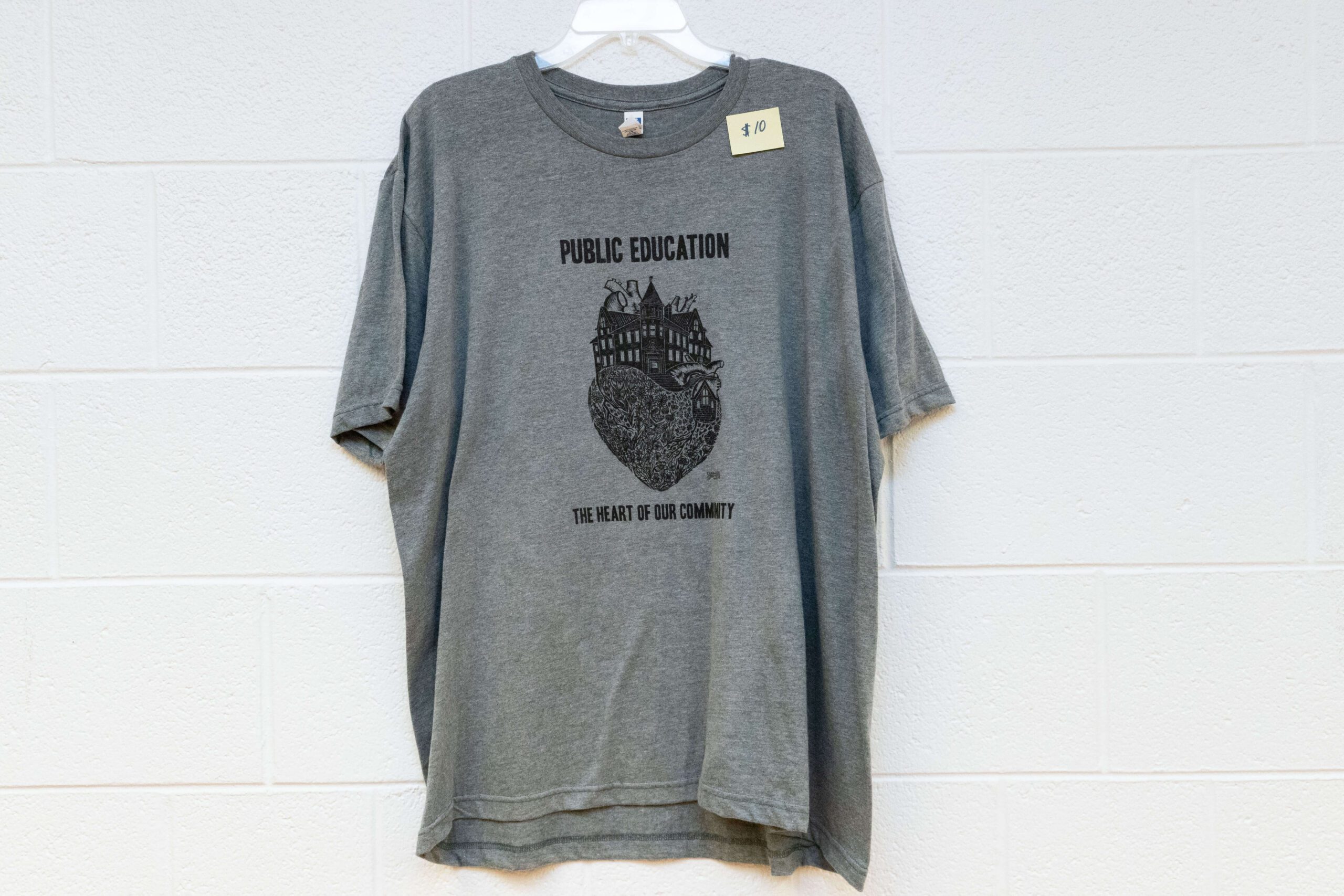 Public Education is the Heart of the Community T-Shirt
